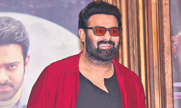 ప్రభాస్‌ కారుకు జరిమానా