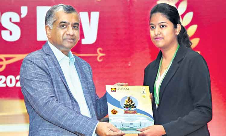 గీతమ్‌ ప్లేస్‌మెంట్‌లో వేయి మంది ఎంపిక