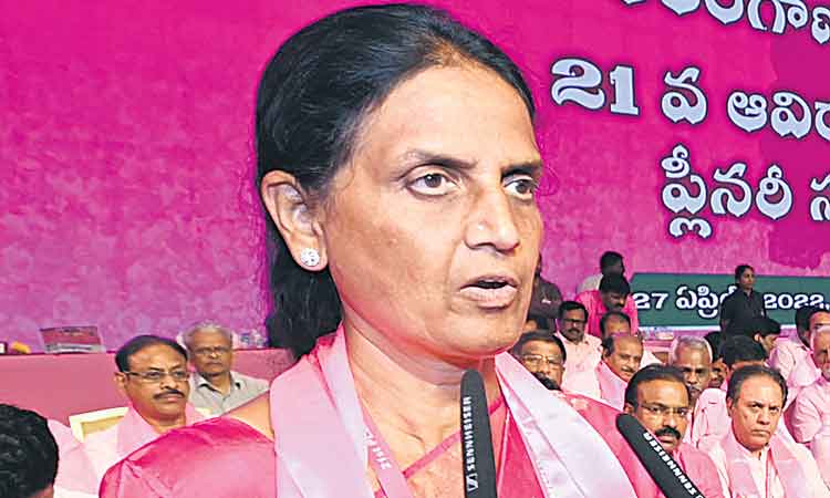 జిల్లాకు ఒక నవోదయ పాఠశాల ఇవ్వాలి