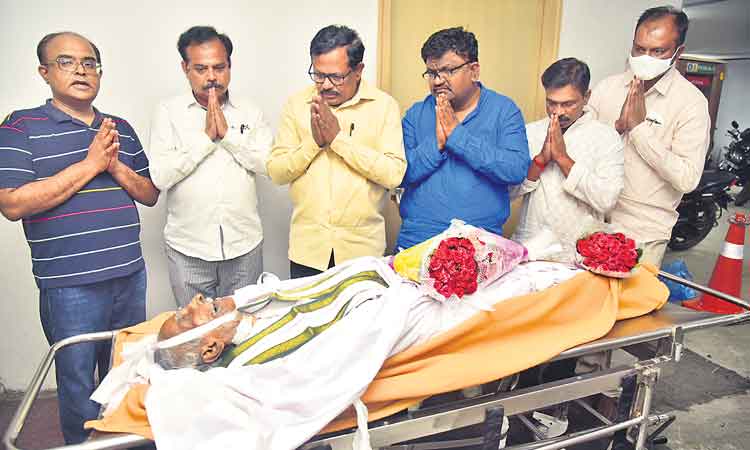 దేవులపల్లి ప్రభాకర్‌రావు కన్నుమూత