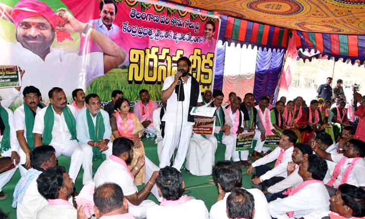 కేంద్రానికే నూకలు తినిపిస్తాం