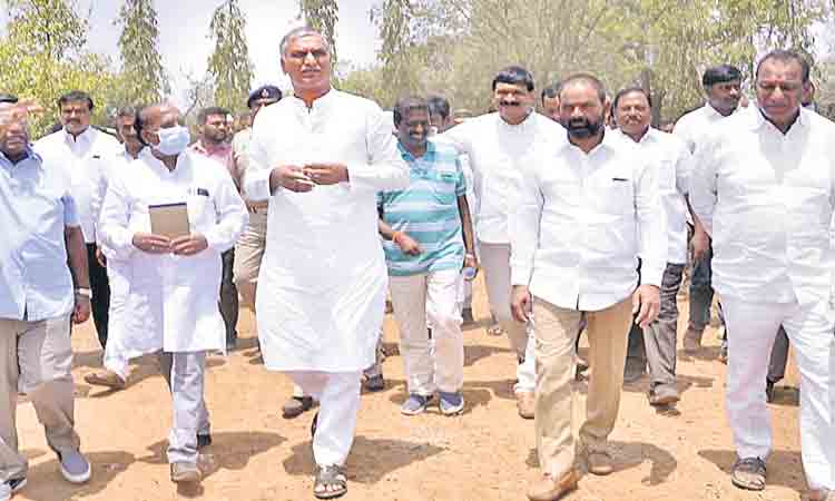 3 దవాఖానలు.. 3 వేల పడకలు