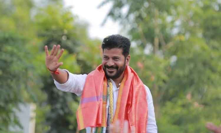 కాంగ్రెస్‌లో రేవంత్‌ రచ్చ