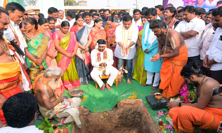 యోగానంద లక్ష్మీనృసింహుడి ఆలయాన్ని సుందరంగా తీర్చిదిద్దుతాం
