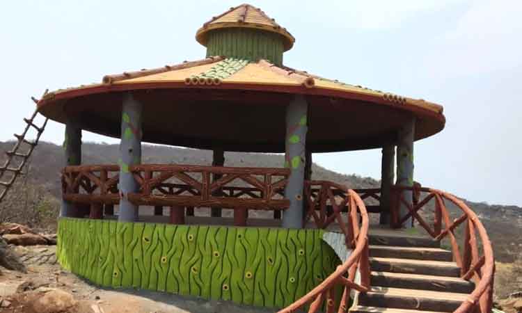 ఫారెస్ట్ లో పర్యాటకం