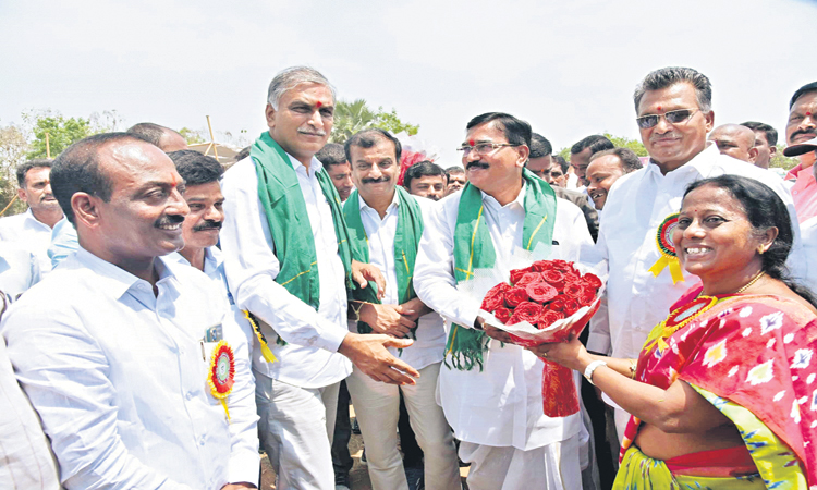 సిద్దిపేట రైతులు బ్రాండ్‌ అంబాసిడర్లు కావాలి