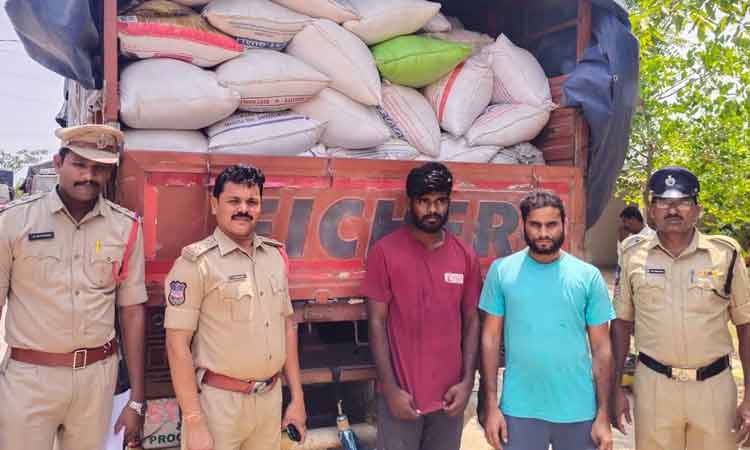 గుట్టుగా రేషన్‌ బియ్యం తరలింపు