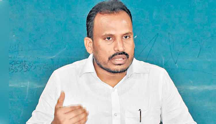 55,072 మందికి చేనేత బీమా!