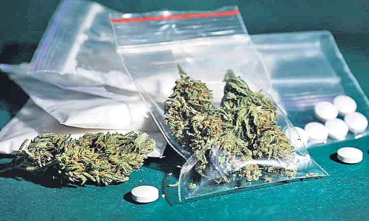 ర్యాడిసన్‌ బార్‌లైసెన్స్‌ రద్దు