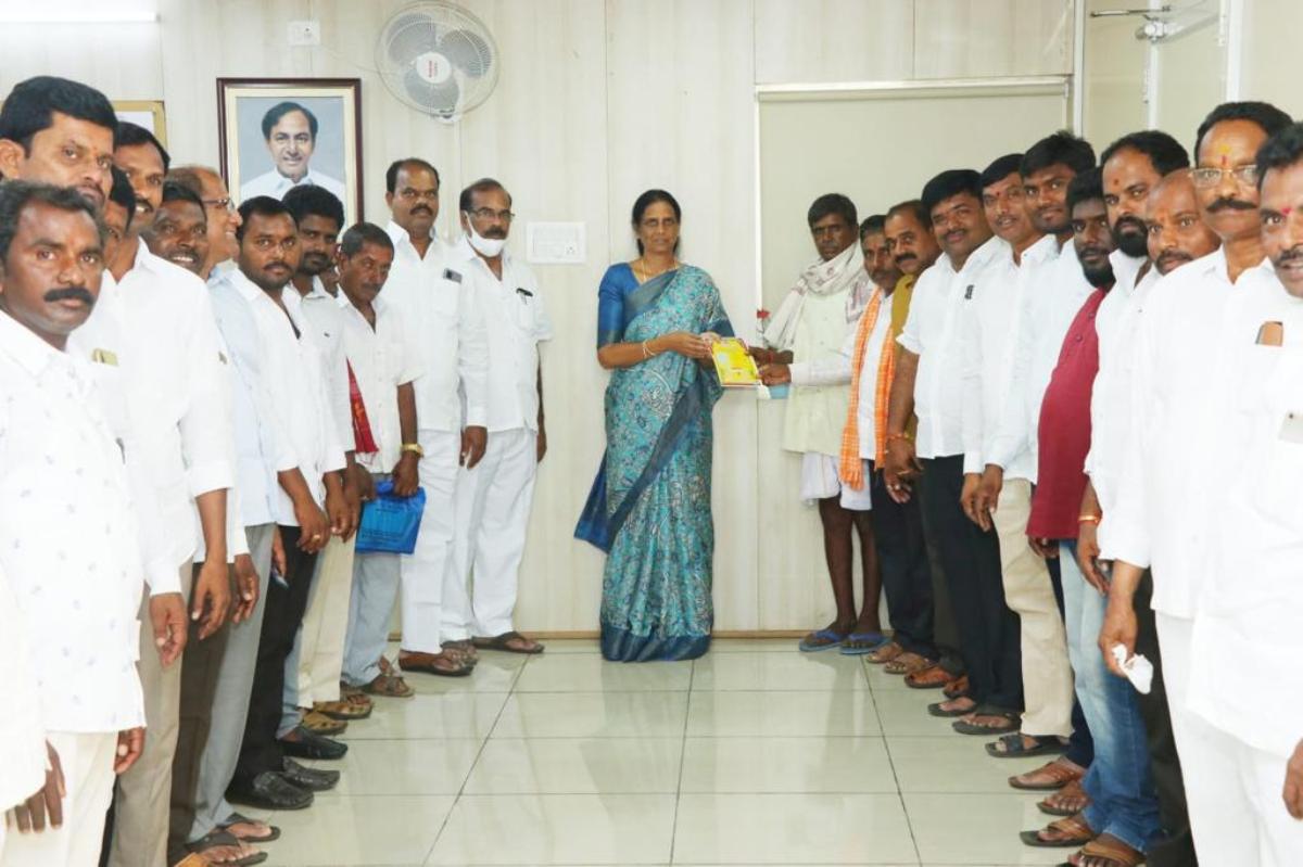 Festivals should be celebrated calmly | పండుగలను ప్రశాంతంగా జరుపుకోవాలి :  మంత్రి సబితా ఇంద్రారెడ్డి