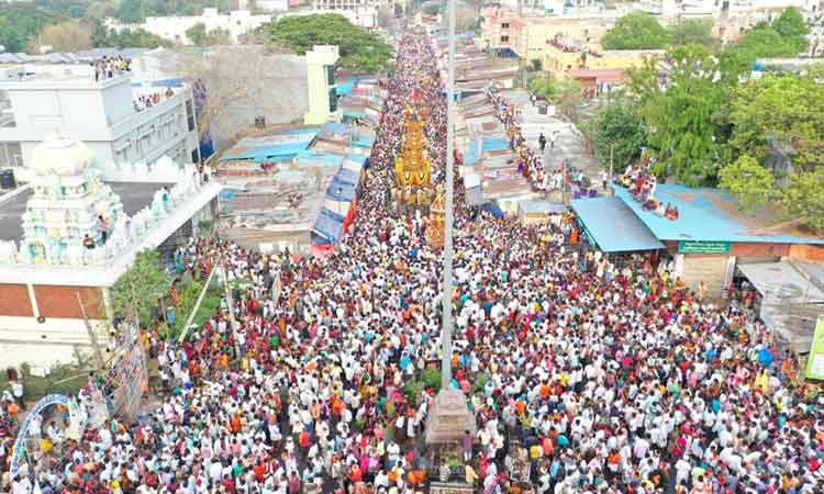 భక్తజన సంద్రం