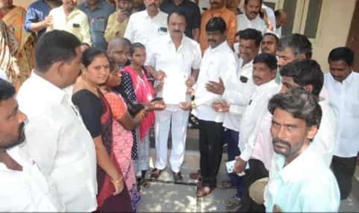 Accused of murder should be severely punished | హత్య కేసు నిందితులను కఠినంగా శిక్షించాలి