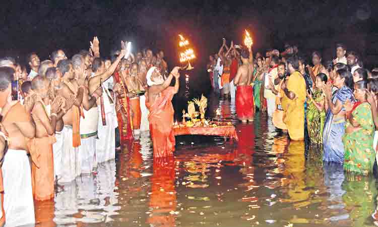 పులకించిన ప్రాణహిత