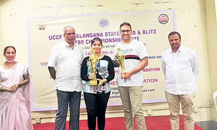 తెలంగాణ ర్యాపిడ్‌ చెస్‌ చాంప్‌ కీర్తి