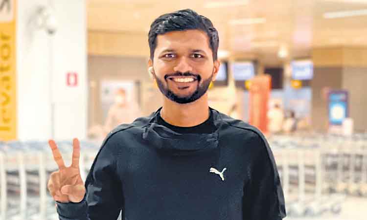 స్వర్ణమే లక్ష్యంగా