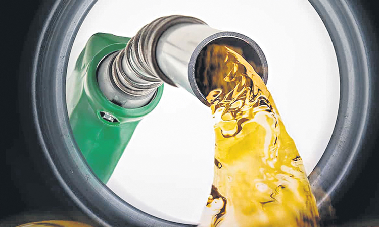 16 రోజుల్లో పద్నాలుగోసారి.. పెట్రోల్‌పై 90 పైసలు, డీజిల్‌పై 87 పైసలు వడ్డింపు