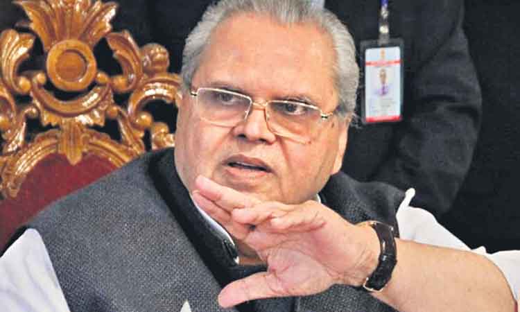 గవర్నర్‌ పదవి పోయినా భయపడను: సత్యపాల్‌