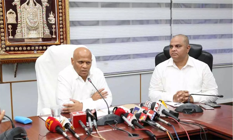 సామాన్య భక్తులకు వీఐపీ తరహా దర్శనం