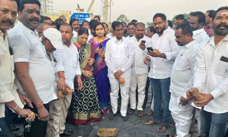 రోడ్ల అభివృద్ధికి ప్రత్యేక చర్యలు