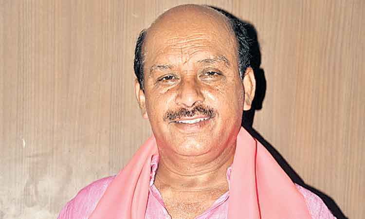 ఉద్యోగులంతా లౌకికవాదం వైపే