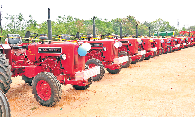 బంధువొచ్చె..పండుగ తెచ్చె