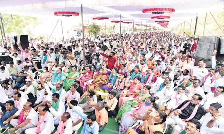 ధాన్యం కొనుగోలు కోసం ధర్మయుద్ధం