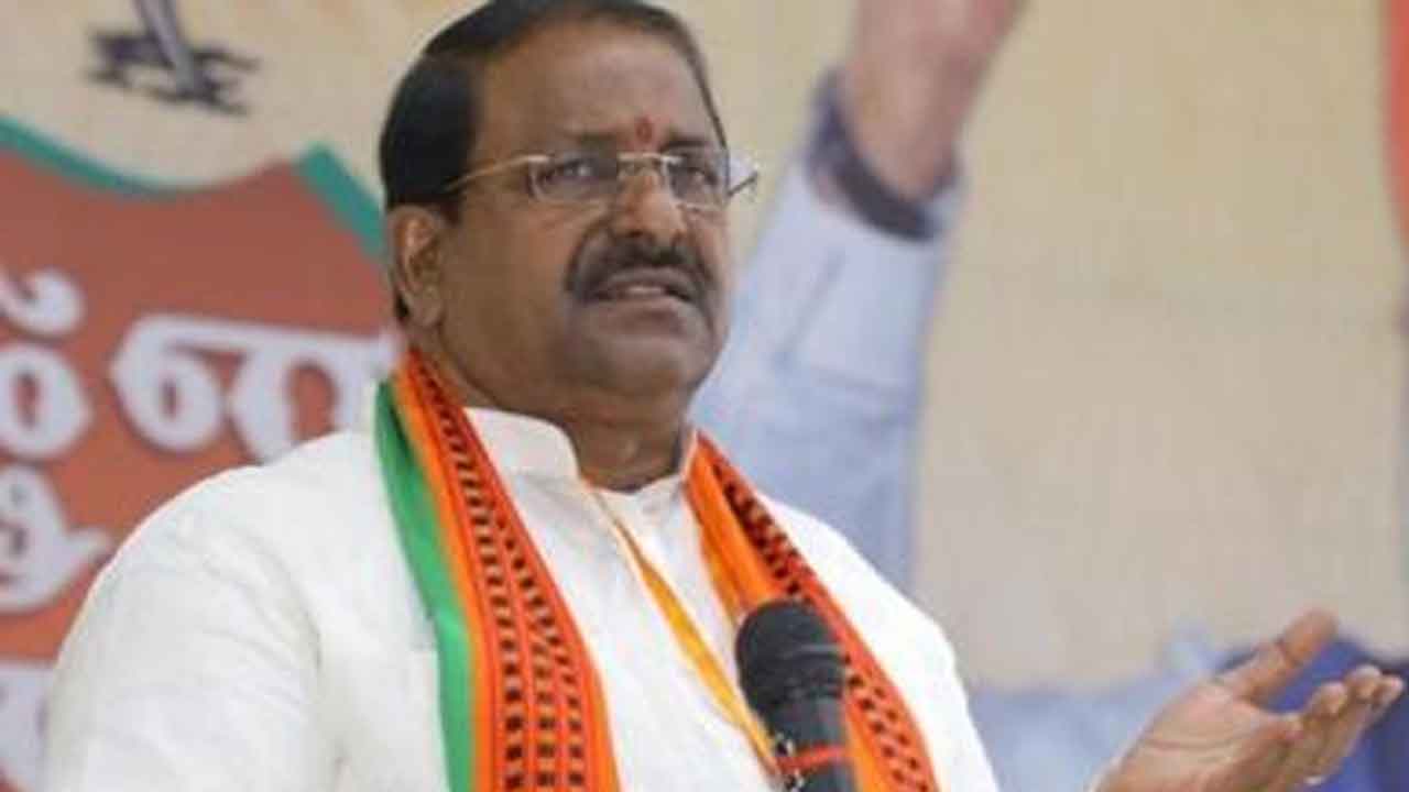 జగన్‌ పాలనలో ఆంధ్రప్రదేశ్‌ అప్పులపాలు : సోము వీర్రాజు