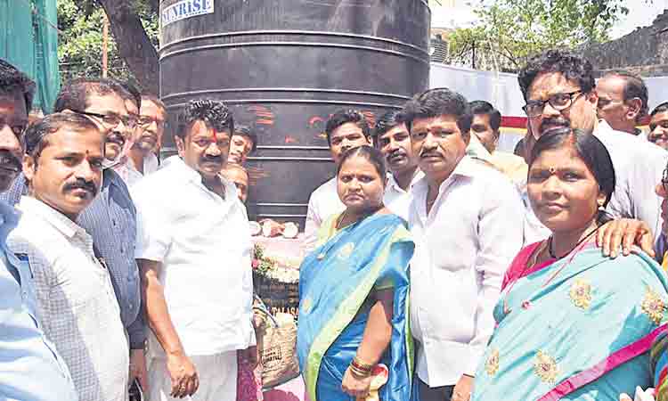 సీసీనగర్‌ సమస్యలు పరిష్కరిస్తాం