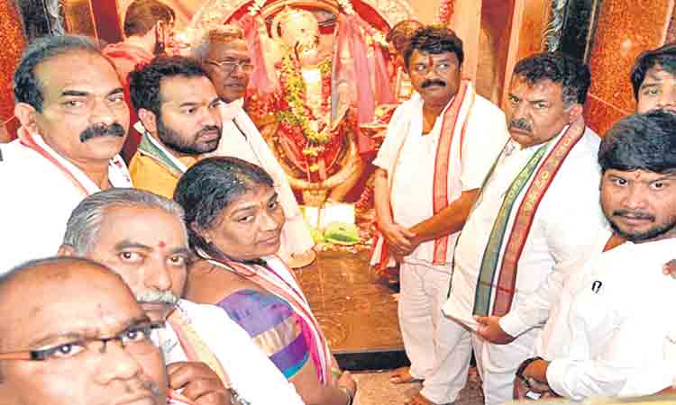 కన్నుల పండువగా విగ్రహ ప్రతిష్ఠ