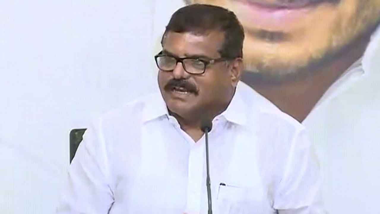 సీఎంవో ముట్టడి సరైనది కాదు : మంత్రి బొత్స