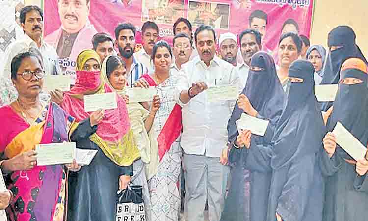 దేశానికే ఆదర్శం తెలంగాణ పథకాలు