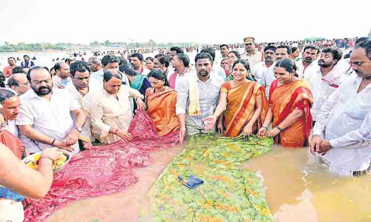 పుష్కర ఘట్టం.. ఆవిష్కృతం