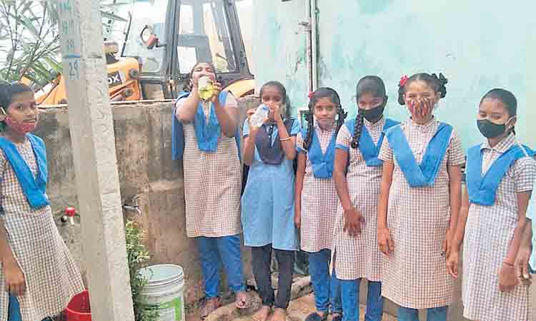 నడి ఎండాకాలంలోనూ..నట్టింటికి తాగునీరు