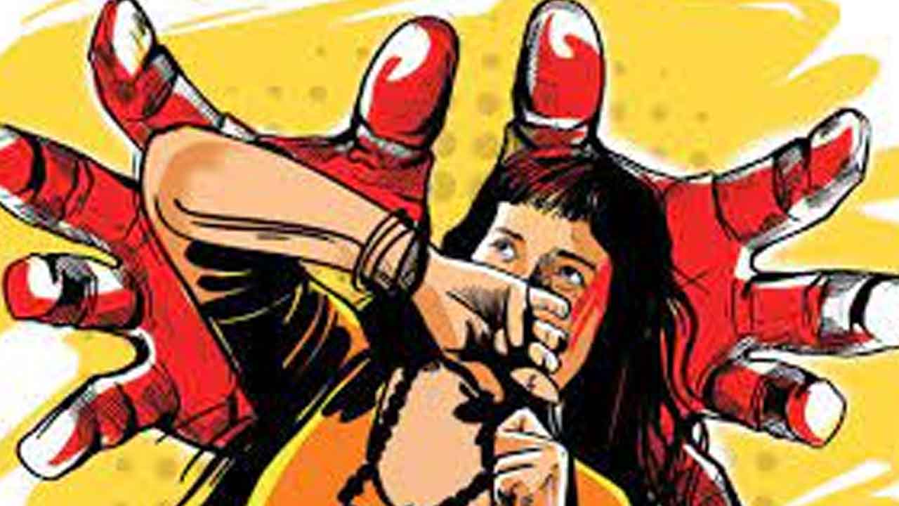 దుగ్గిరాల బాధితురాలి కుటుంబానికి రూ. 10 లక్షల పరిహారం