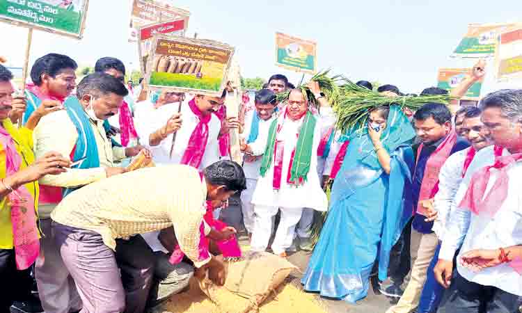 కేంద్రం మెడలు వంచే వరకూ పోరాటం