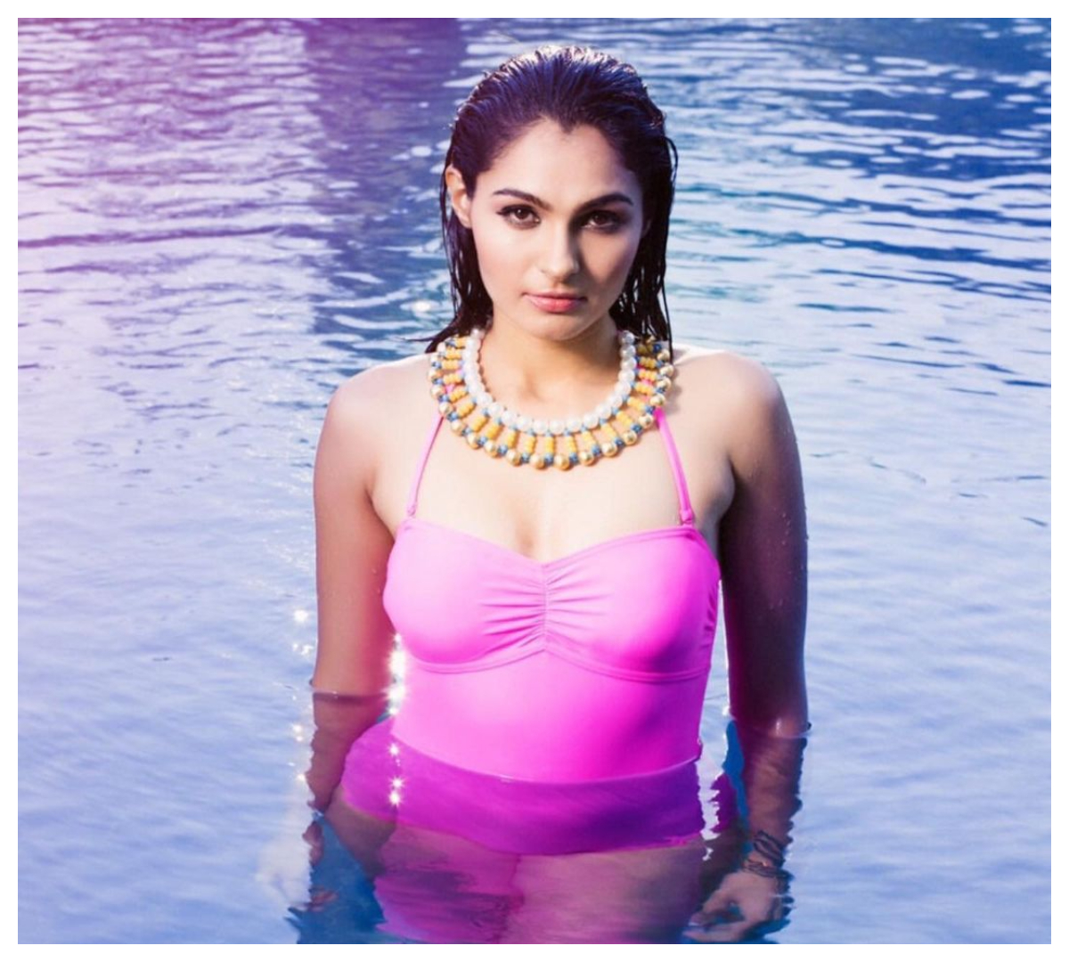 Andrea Jeremiah | బికినీలో పిచ్చెక్కించిన ఆండ్రియా జెరేమియా..