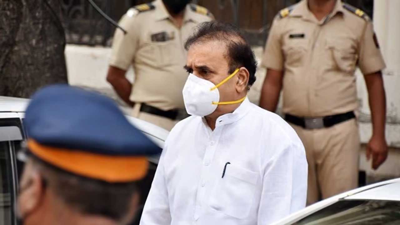 మహారాష్ట్ర సర్కారుకు సుప్రీం కోర్టులో ఎదురుదెబ్బ.. ఆ దర్యాప్తుపై జోక్యం చేసుకోమని స్పష్టీకరణ