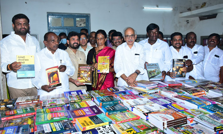 ఉద్యోగార్థులకు కోరిన పుస్తకాలు