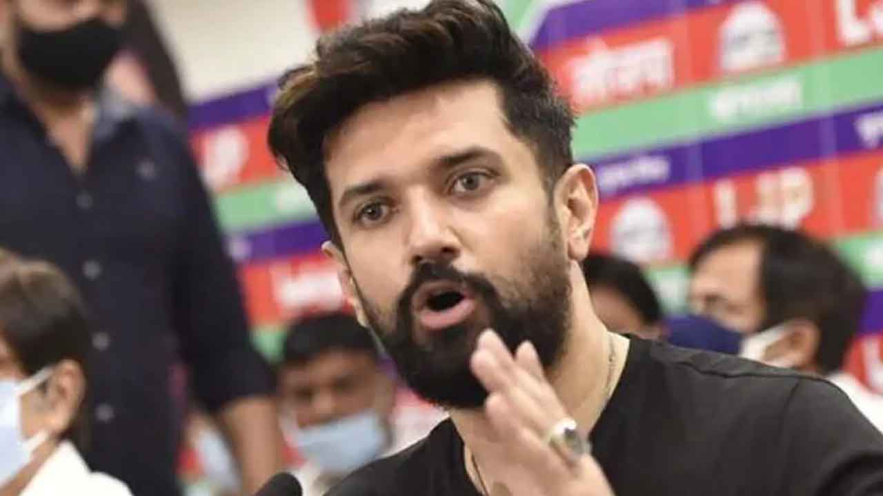 Chirag on Nitish Kumar | నితీశ్‌పై చిరాగ్ ఫైర్‌.. విశ్వ‌స‌నీయ‌త లేద‌ని వ్యాఖ్య‌.. రాష్ట్ర‌ప‌తి పాల‌న‌కు డిమాండ్‌