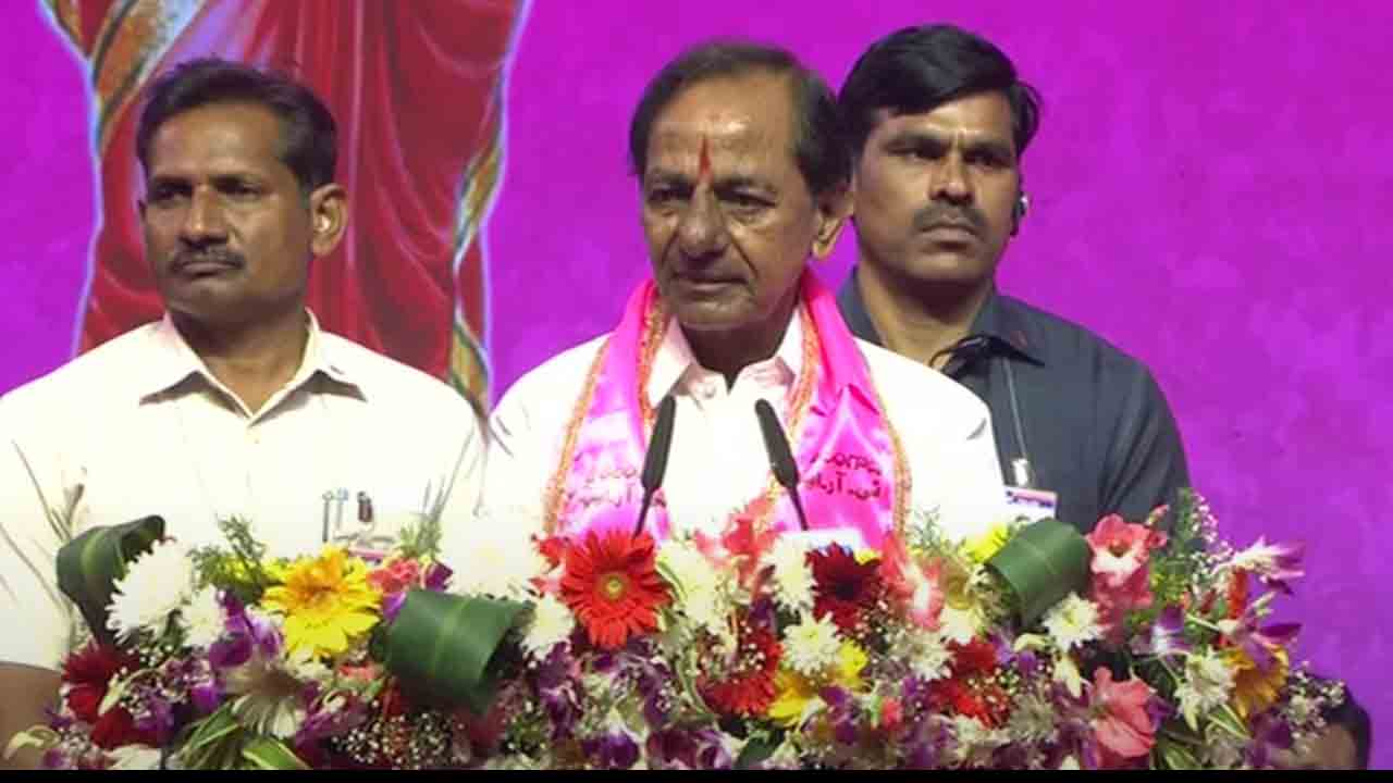 65 వేల టీఎంసీలు ఉండ‌గా.. నీటి యుద్ధాలు ఎందుకు? : సీఎం కేసీఆర్