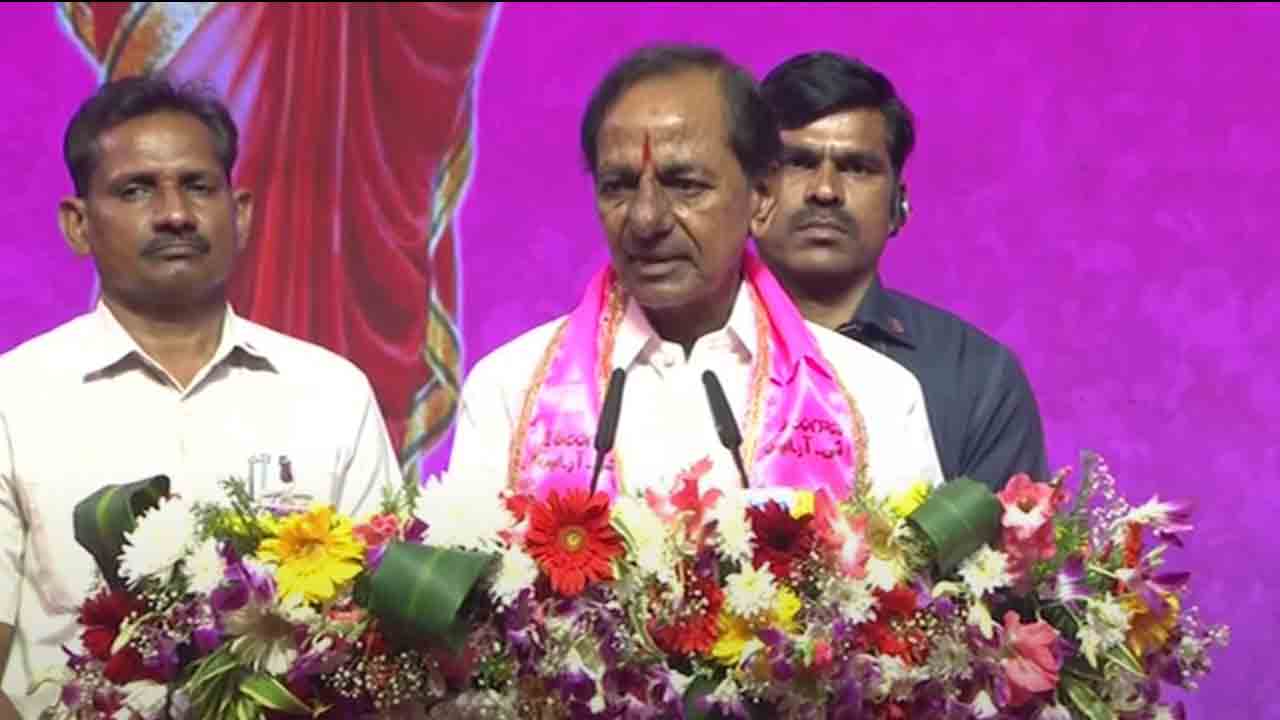 కావాల్సింది క‌త్తుల కొట్లాటలు కాదు.. క‌రెంట్, సాగునీళ్లు : సీఎం కేసీఆర్