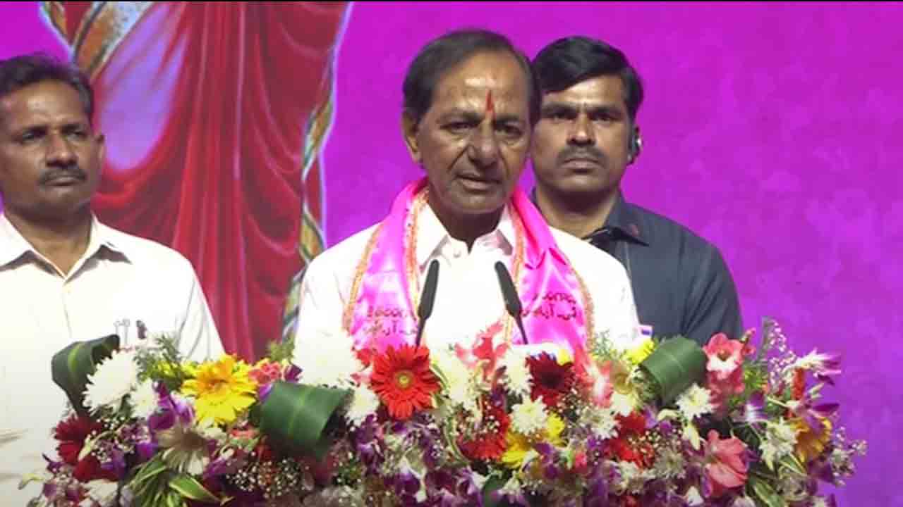 గ‌వ‌ర్న‌ర్ల వ్య‌వ‌స్థ‌పై ముఖ్య‌మంత్రి కేసీఆర్ ఫైర్