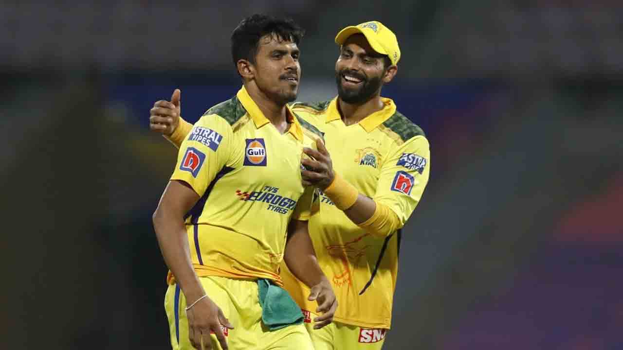 CSK vs RCB | సగం వికెట్లు కోల్పోయిన బెంగళూరు.. గెలుపు కష్టమే?