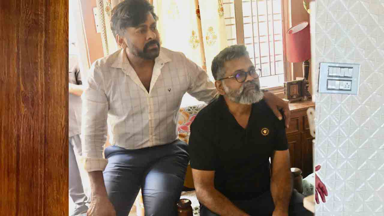 Chiranjeevi | క్రేజీ అప్‌డేట్…సుకుమార్ డైరెక్ష‌న్‌లో చిరంజీవి..స్టిల్స్ వైర‌ల్