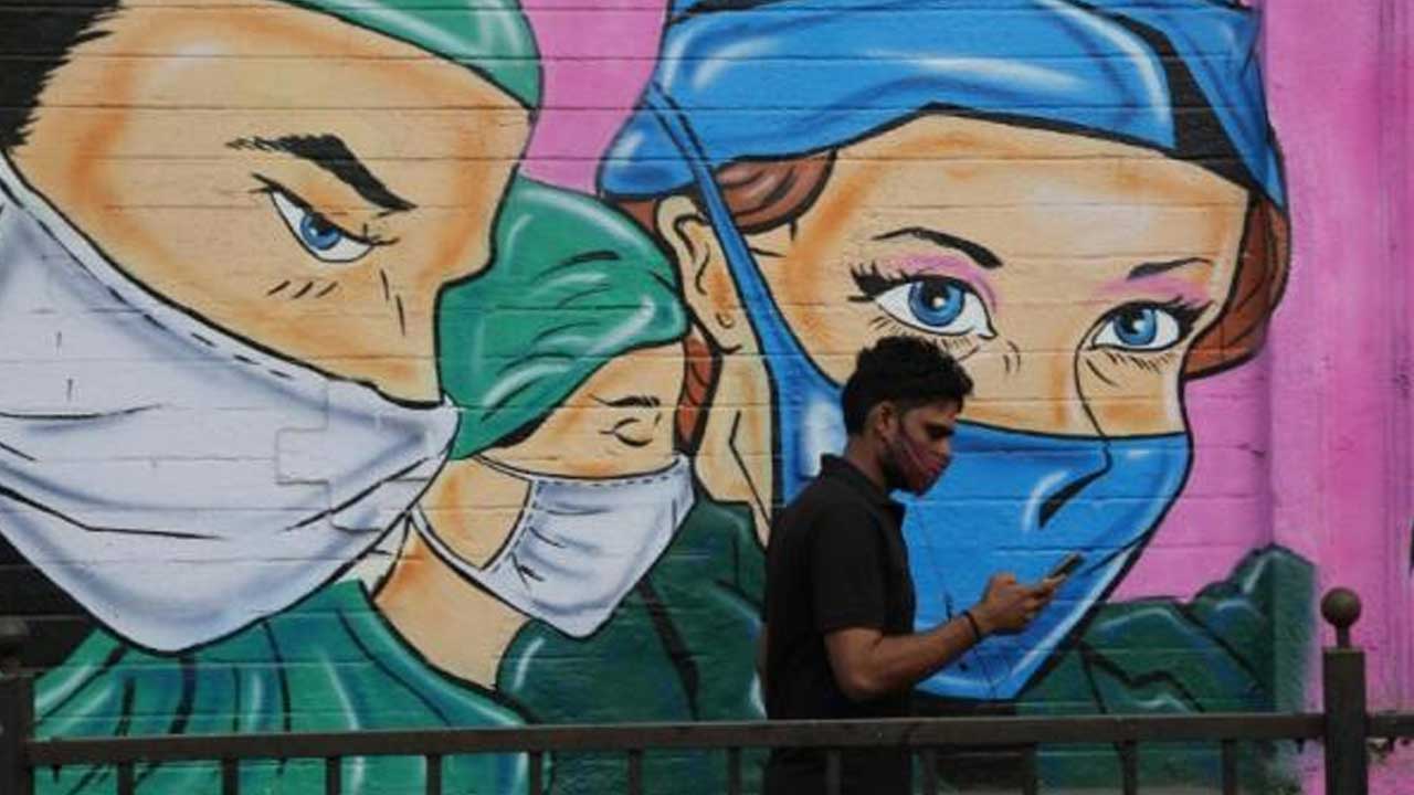 దేశంలో కొత్తగా 1335 కరోనా కేసులు