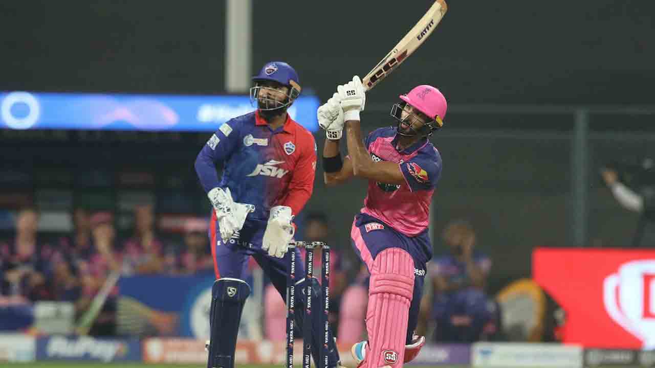 DC vs RR | తొలి వికెట్ కోల్పోయిన రాజస్థాన్.. పదిహేను ఓవర్లకు స్కోరు ఎంతంటే?