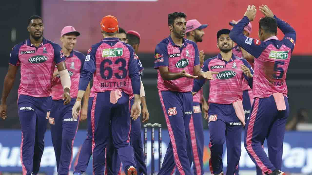 DC vs RR | షా కూడా అవుట్.. పది ఓవర్లకు ఢిల్లీ స్కోరు ఎంతంటే?