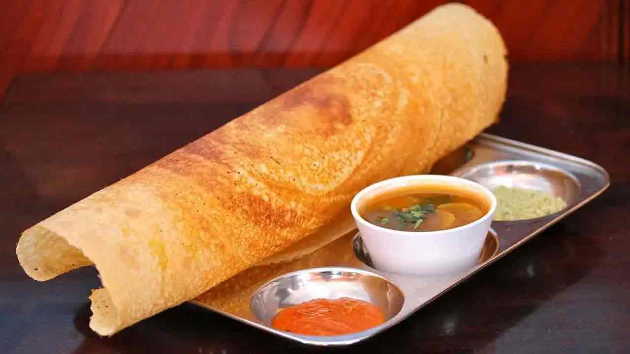 Egg Karam Dosa Recipe | ఎగ్‌ కారం దోసె తయారీ విధానం
