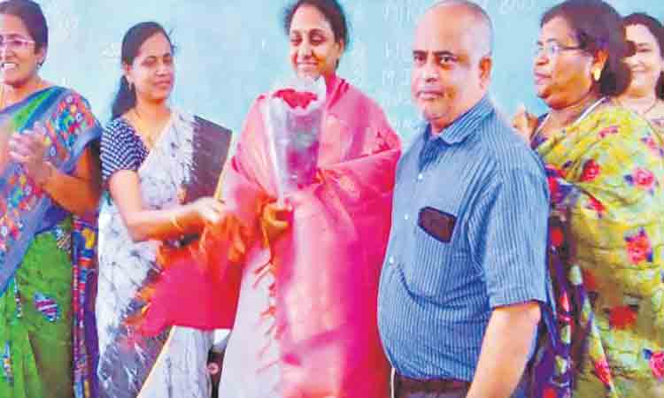 మన ఊరు – మన బడిలో ఇంగ్లిష్‌ శిక్షణ