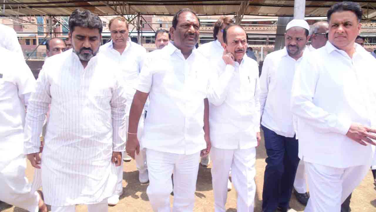 సీఎం కేసీఆర్‌ నాయకత్వంలో గొప్ప లౌకిక రాష్ట్రంగా తెలంగాణ : మంత్రులు ఈశ్వర్‌, మహమూద్‌ అలీ